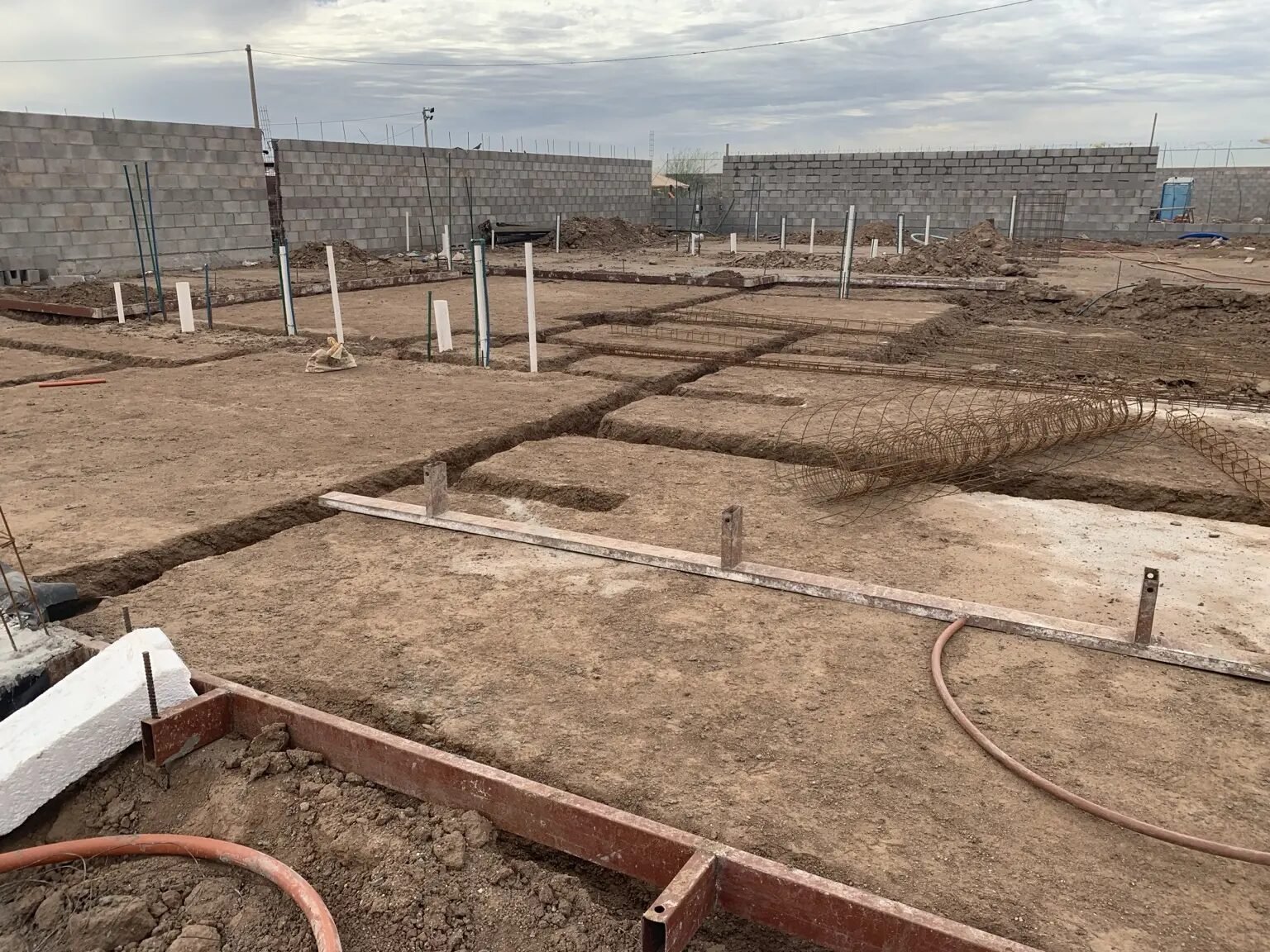 Cimentación e instalaciones de un proyecto FILO
